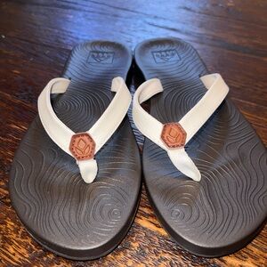 Reef women’s flip-flops zen Love white size 9